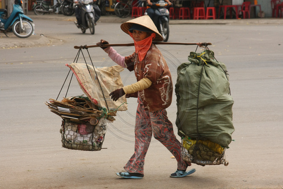 Nha Trang, Woman Carrying Baskets0952521