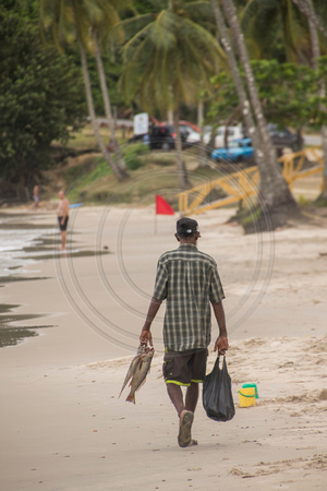 Maracas, Beach, Fisherman on Beach 152-0213