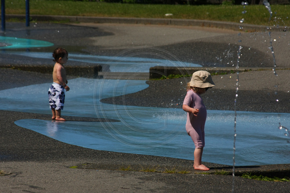 Vancouver, Stanley Park, Kids in Fountain0821225