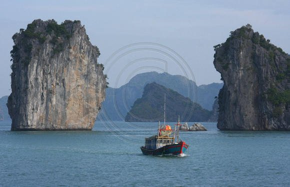 Ha Long Bay, Boat0949952a