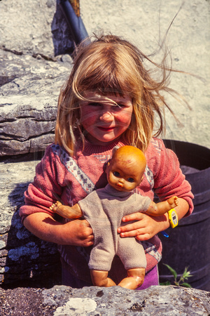 Isle of Inishmore, Girl w Doll S V-0392