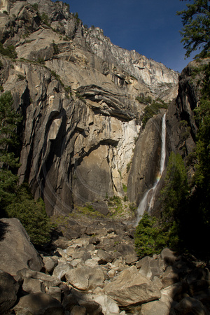 Yosemite NP, Lower Yosemite Falls V112-3441