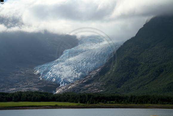 Holandsfjord, Svartisen Glacier1041818a