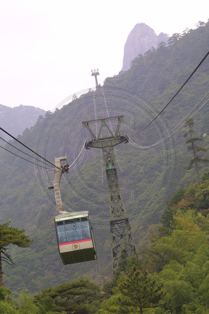 Huangshan, Cable Car020404-6069