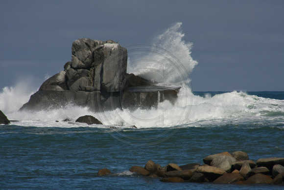 Cosy Nook, Rocks and Surf0815520
