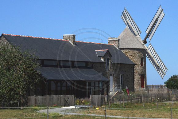 Brittany, Windmill1037887a