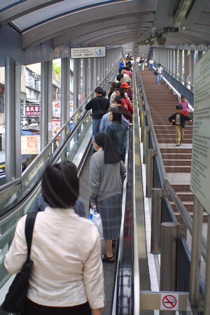 Hong Kong, Longest Escalator020327-4597