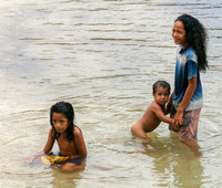 American Samoa, Kids in Water0610800a