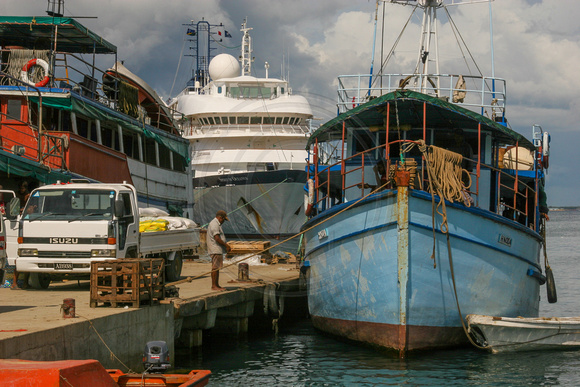 Guadalcanal, Honaria, Boats0612765