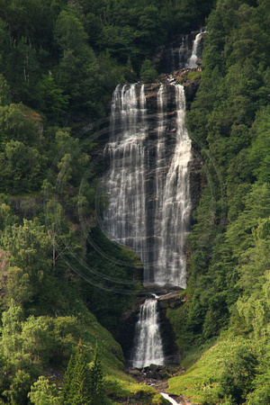 Geirangerfjord, Waterfall V1043314a