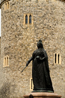 Windsor, Queen Victoria Statue V1050267