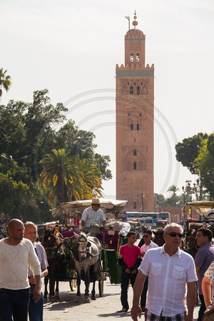 Marrakesh, Jemaa el Fna, Minaret V130-9026