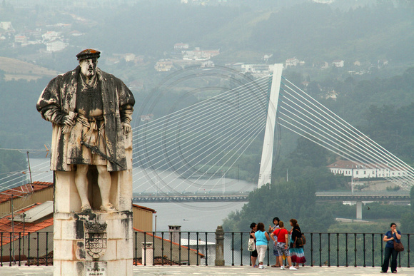 Coimbra, University, Statue1035606a