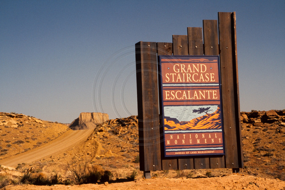 Grand Staircase Escalante NM, Sign S -4280
