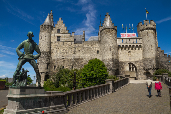 Antwerp, Steen Castle130-9955