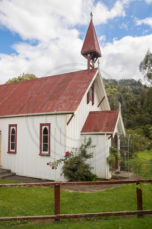Whanganui River Rd, Matahiwi Marae, Church V160-3422
