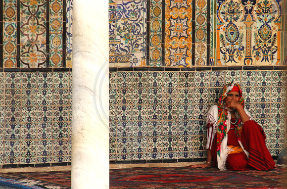 Kairouan, Zaouia Sidi Sahbi Mausoleum, Woman Resting1026115a