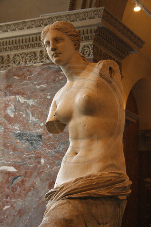 Paris, Louvre, Venus De Milo V0940498