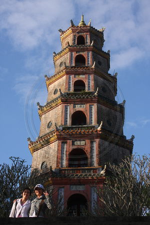 Hue, Thien Mu Pagoda V0951875