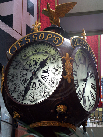 San Diego, Jessops Clock100-100a