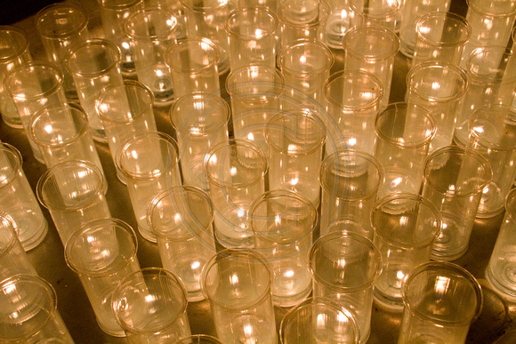 St Anne de Beaupre, Candles112-2035