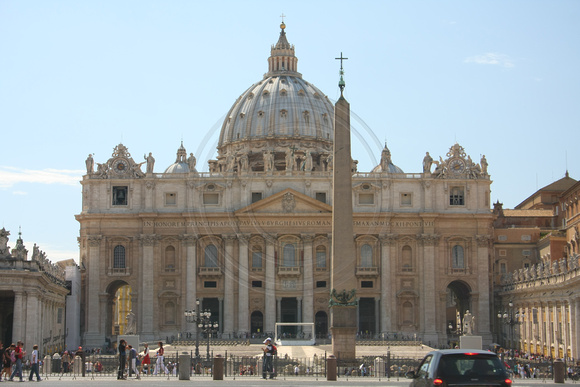 Vatican, St Peters Basilica0945969