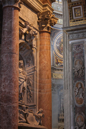 Vatican, St Peters Basilica V0946052