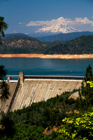 Lk Shasta Dam V141-1057