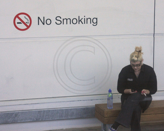 Auckland Airport, No Smoking0816982b