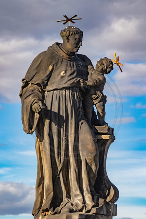 Prague, Charles Br, Statue V181-0260