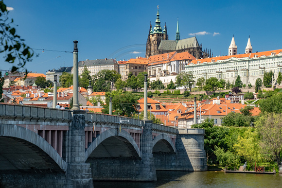 Prague, Vltava R, Castle181-0404