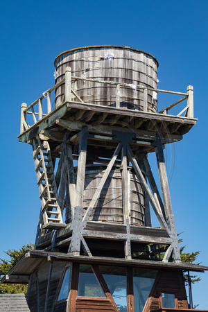 Mendocino, Water Tower V180-9944