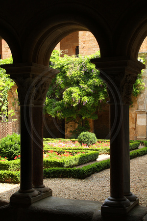 Fontfroide Abbey, Church, Cloisters V1033153
