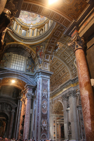 Vatican, St Peters Basilica V0946002