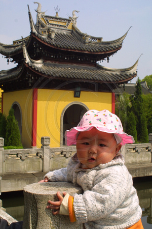 Zhouzhang, Temple, Baby020411-7287