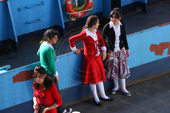 Dardanelles, Ferry, Kids1016205