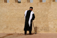Kairouan, Wall, Sidewalk Sweeper1025951