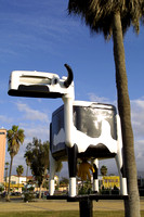 Ensenada, Cow Statue101-0164