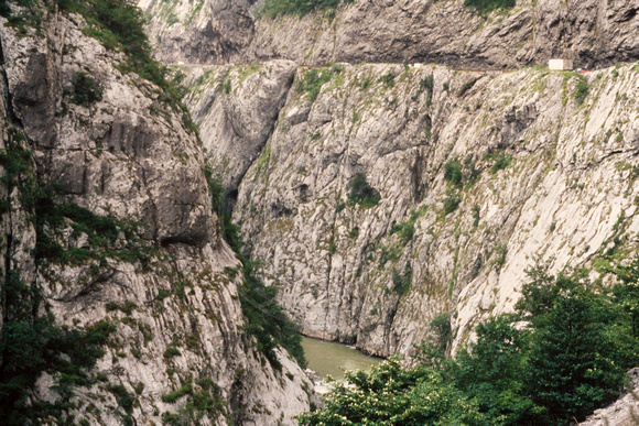 Montenegro, Moraca River Gorge S -8438