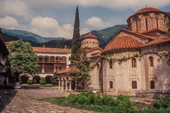 Bachkovo Monastery S -9028