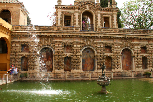 Sevilla, Alcazar Royal Palace, Fountain1035083a